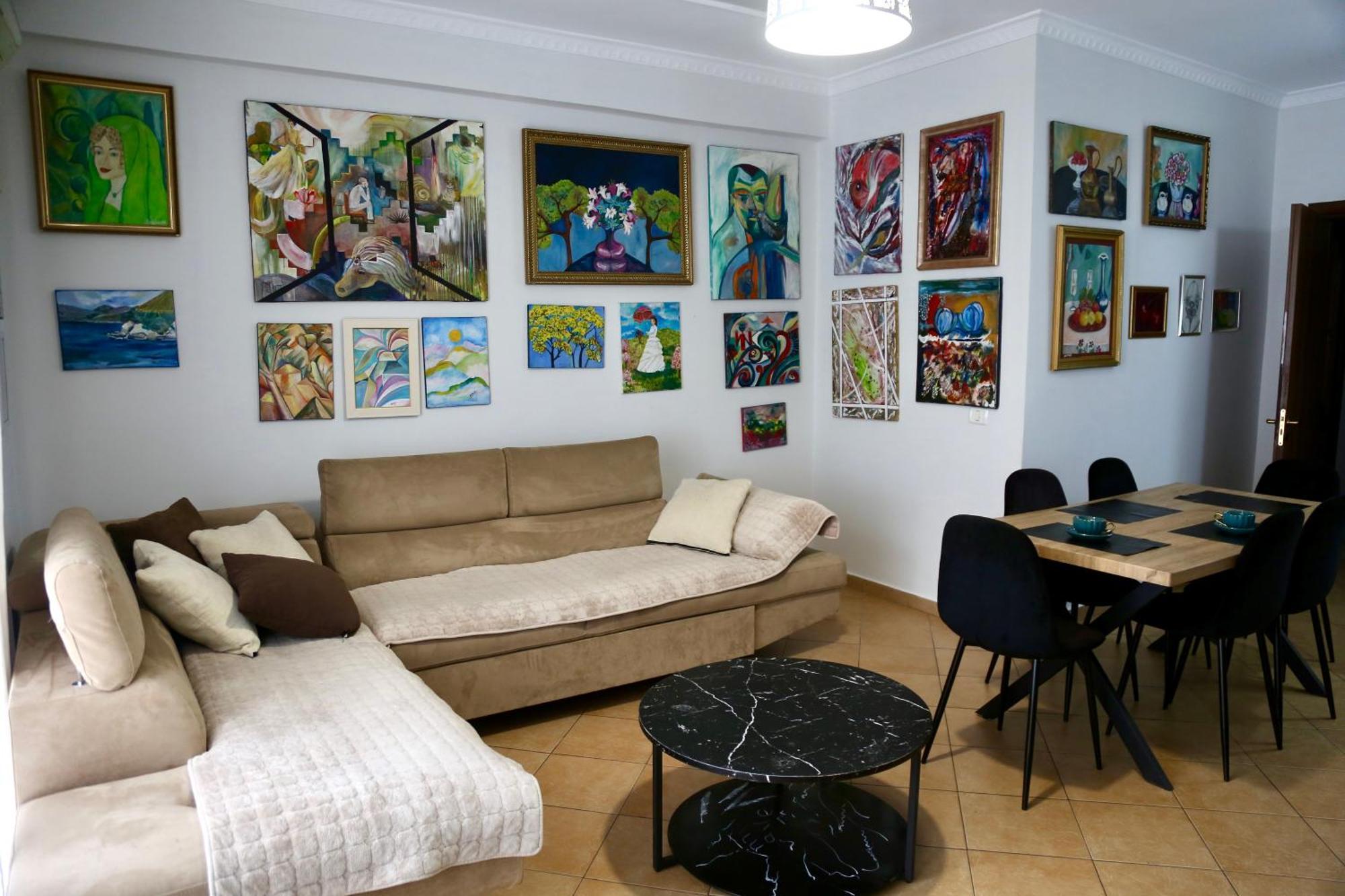 Stay At An Artist'S Place! Tirana Exterior photo
